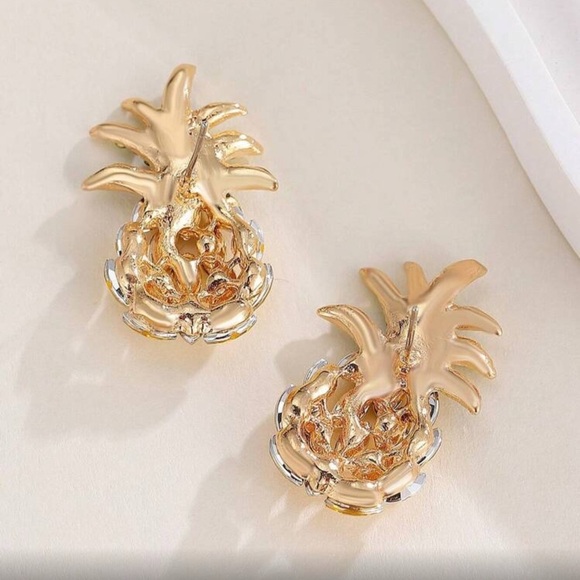 ✨NEW Rhinestone Crystal Gold and Green Pineapple Earrings - Picture 4 of 5